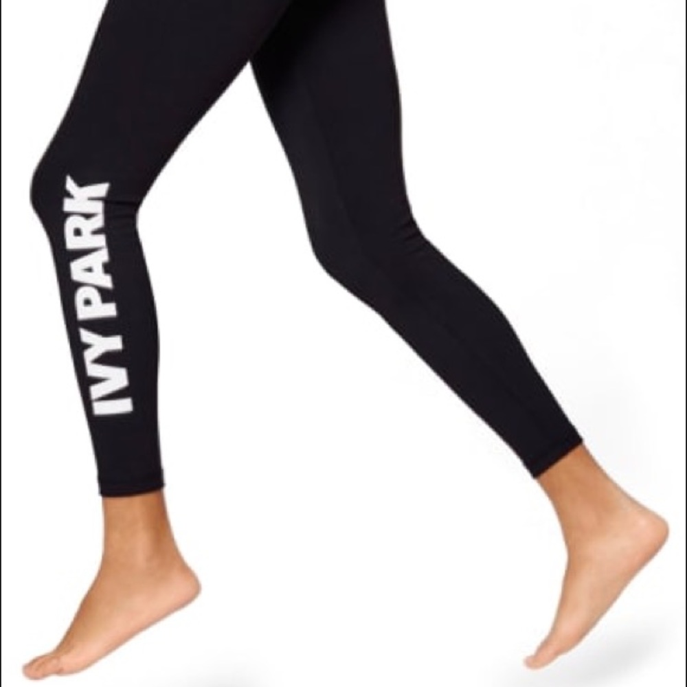 🖤 IVY PARK mid rise ankle leggings